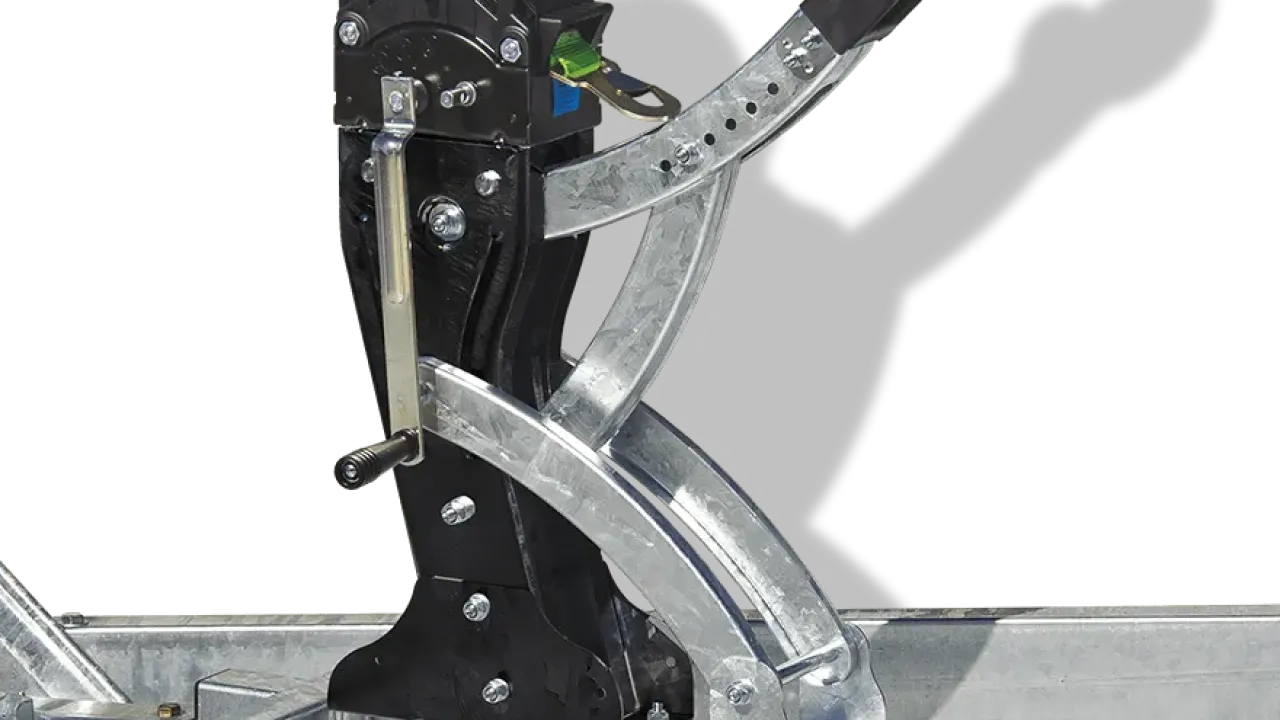 Satellite MX131 – zavorna prikolica za večje čolne po meri | Vzdržljiva in popolnoma opremljena