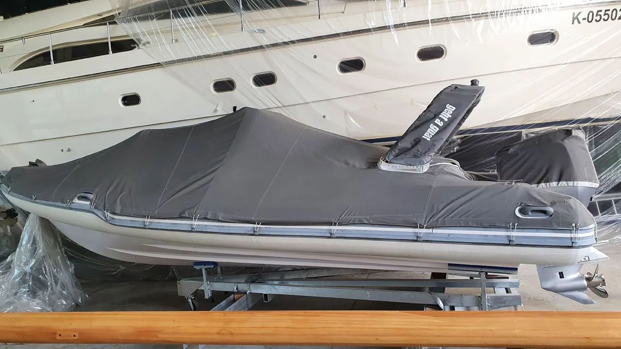 Gumenjak Italboats STINGHER 686 XS